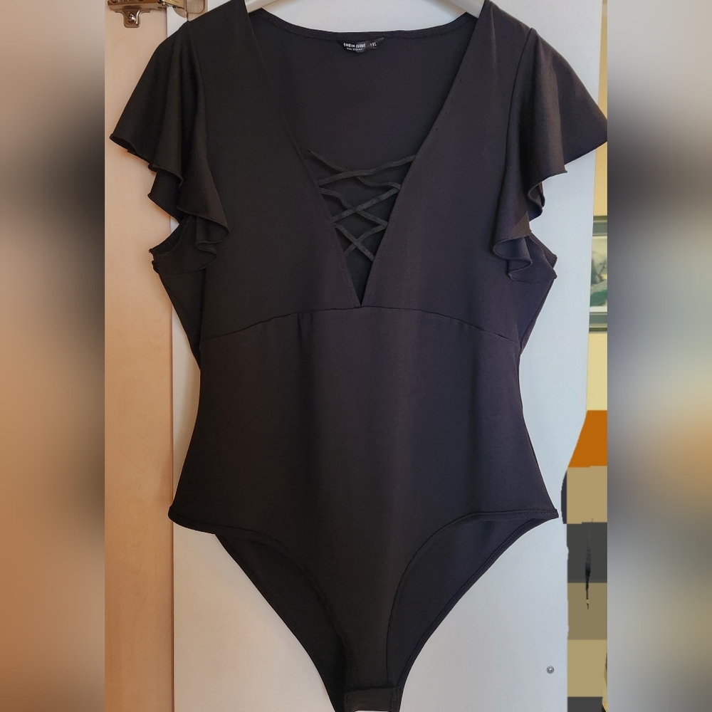 Shein Curve Criss Cross Bodysuit
